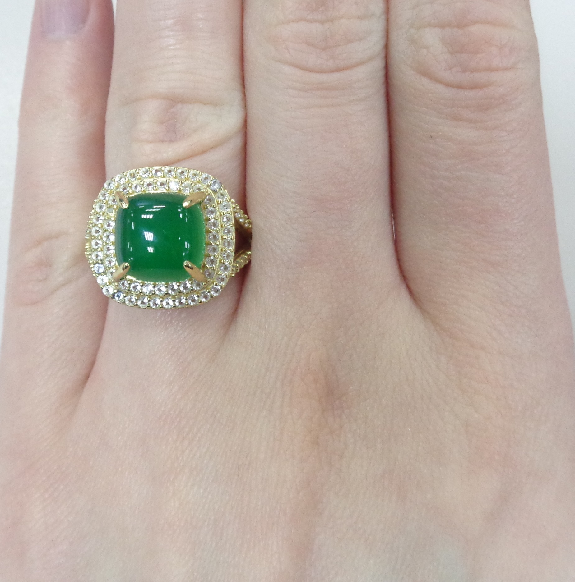 Серебряное кольцо с халцедоном